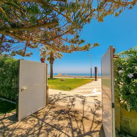 Beachfront Costa Villa