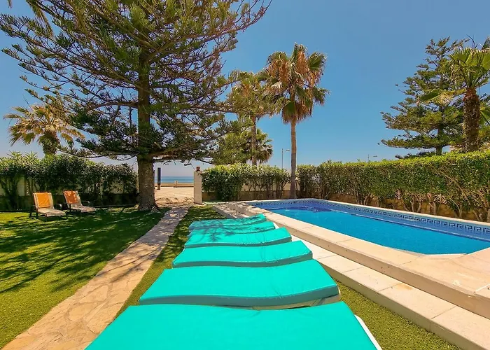 Βίλα Beachfront Costa